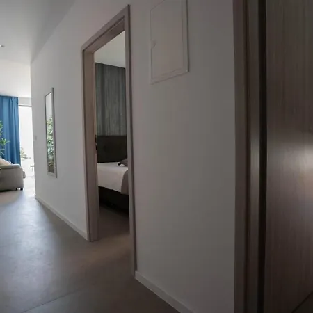 Apartment Lara Baska Voda