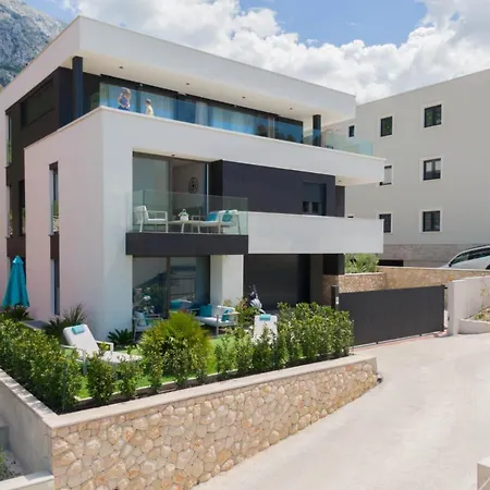 Daire Lara Baška Voda